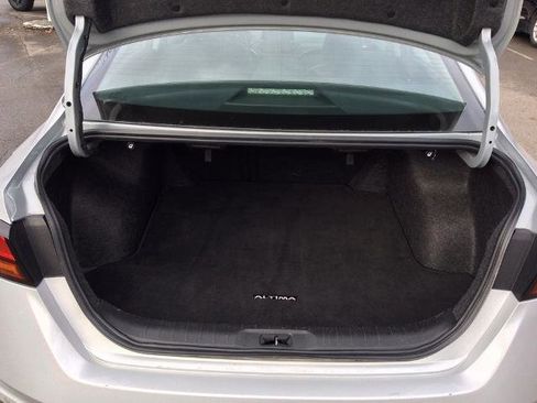 Used 2024 Nissan Altima 2.5 SR image 12