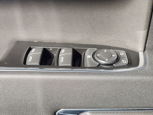 New 2026 GMC Sierra 1500 Elevation image 29