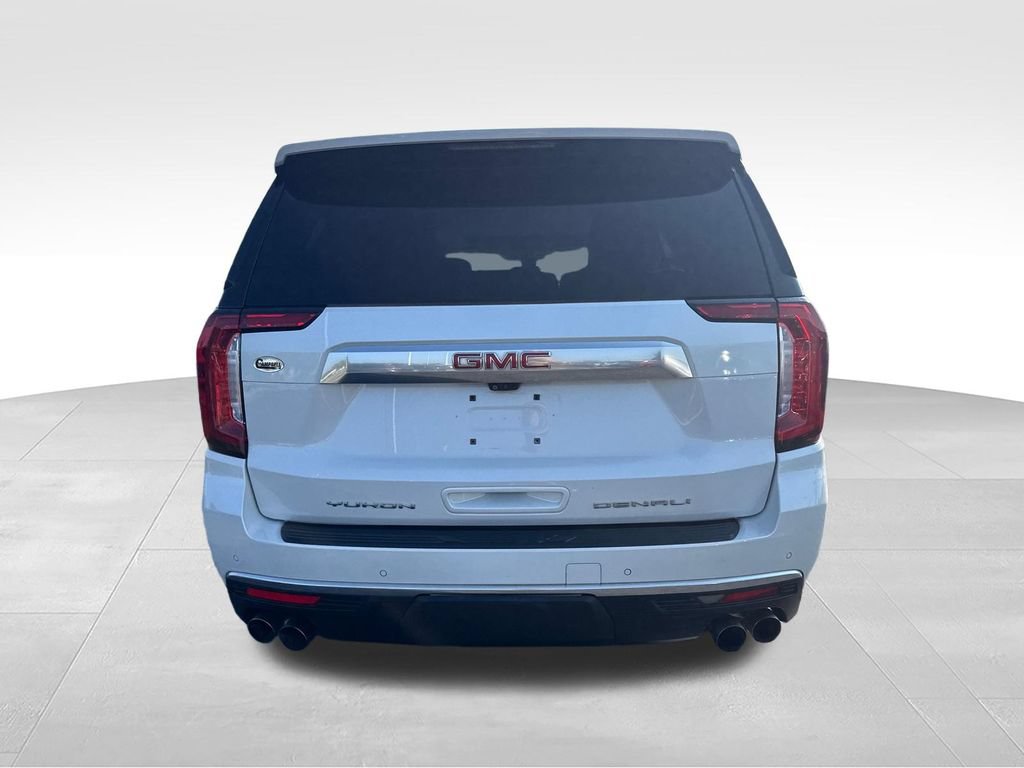 Used 2021 GMC Yukon Denali w/ Denali Ultimate Package RWD image 9