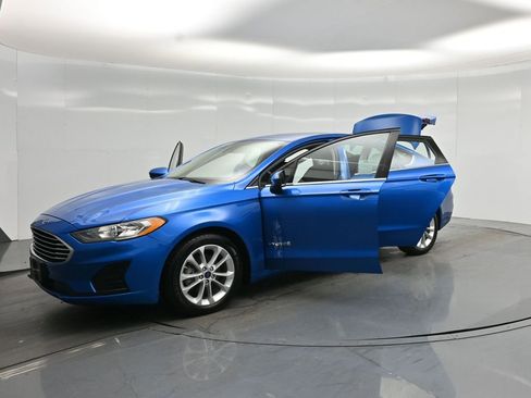 Certified 2019 Ford Fusion SE FWD image 28