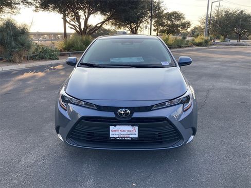 New 2026 Toyota Corolla LE image 2