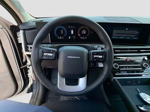 Used 2026 Hyundai Santa Fe SE image 11