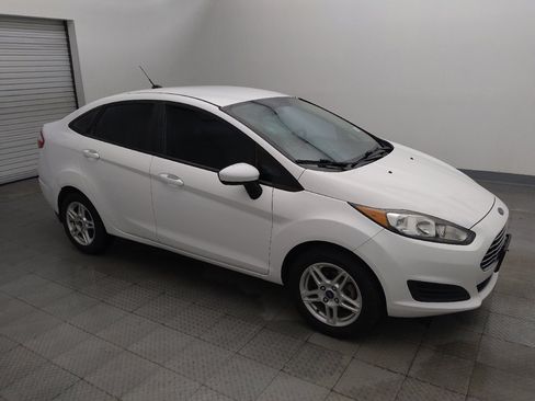 Used 2019 Ford Fiesta SE FWD image 11