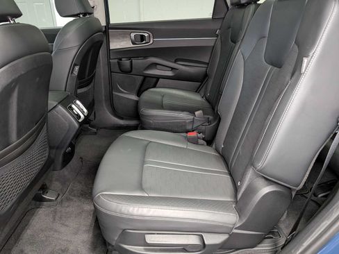 Certified 2025 Kia Sorento X-Line EX AWD/4WD image 22