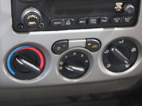 Used 2006 Chevrolet Colorado LT w/ LT Preferred Equipment Group image 9