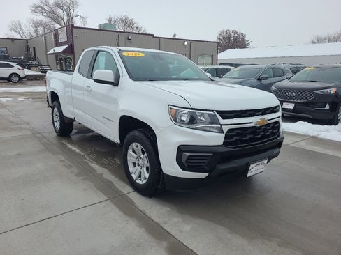 Used 2021 Chevrolet Colorado LT w/ Fleet Safety Package image 3