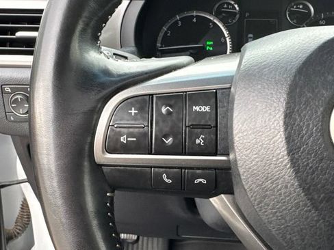 Used 2022 Lexus GX 460 Luxury w/ Off Road Package AWD/4WD image 31