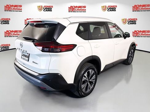 Certified 2023 Nissan Rogue SV w/ SV Premium Package AWD/4WD image 16