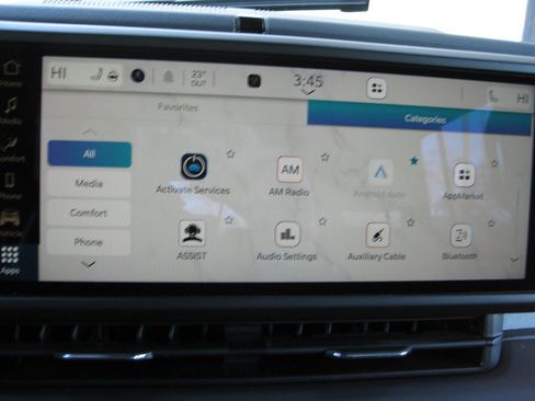 Used 2025 Jeep Wrangler Unlimited Sahara w/ Safety Group image 22