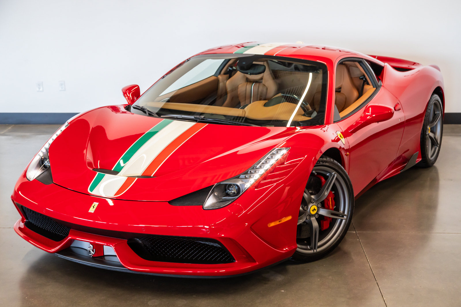 Used 2015 Ferrari 458 Speciale Coupe RWD image 6