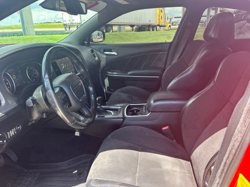 Used 2023 Dodge Charger R/T w/ Plus Group RWD image 33