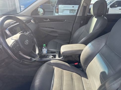 Used 2016 Kia Sorento EX w/ EX Touring Package image 13