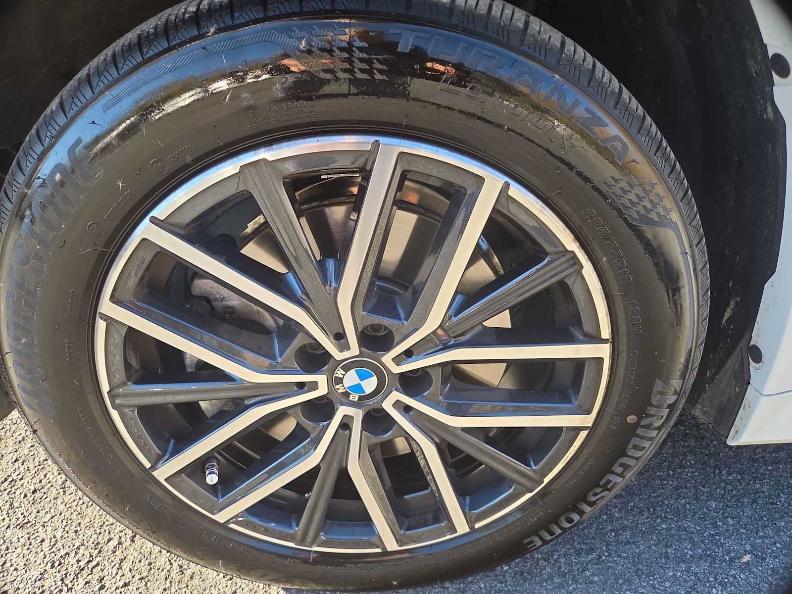 Used 2026 BMW X1 xDrive28i w/ M Sport Package AWD/4WD image 24
