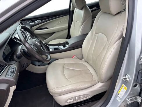 Used 2017 Buick LaCrosse Premium w/ Driver Confidence Package #2 AWD/4WD image 24