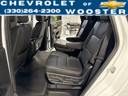 Used 2022 Chevrolet Tahoe RST w/ Luxury Package image 16