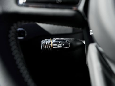 Used 2024 Bentley Flying Spur S V8 image 54