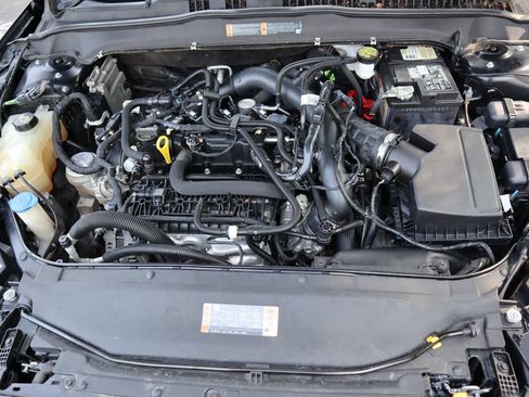 Used 2019 Ford Fusion SEL FWD image 34