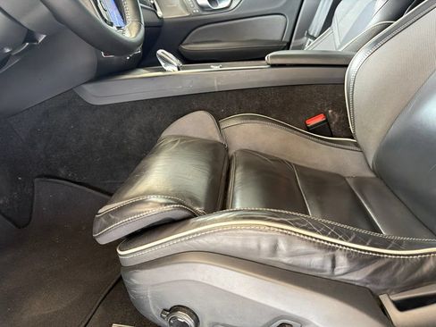 Used 2024 Volvo S60 B5 Plus w/ Climate Package FWD image 8