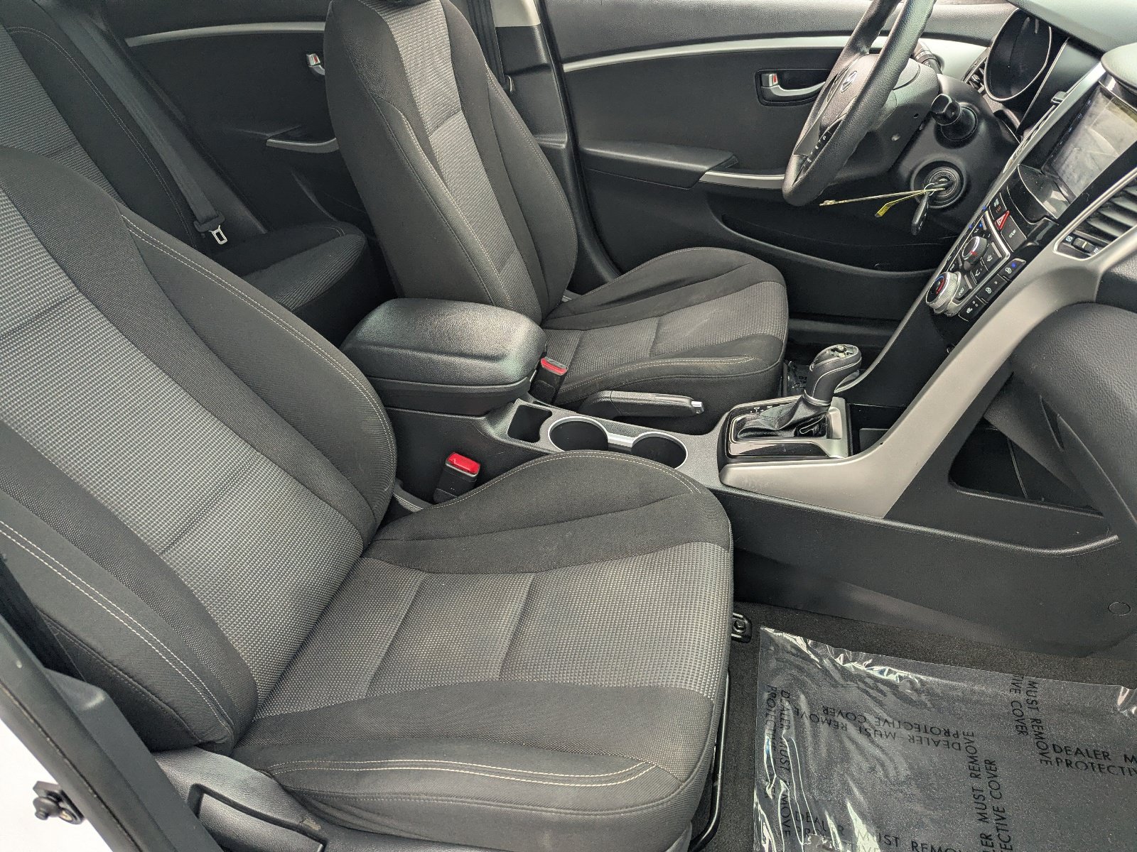 Used 2016 Hyundai Elantra GT FWD image 10