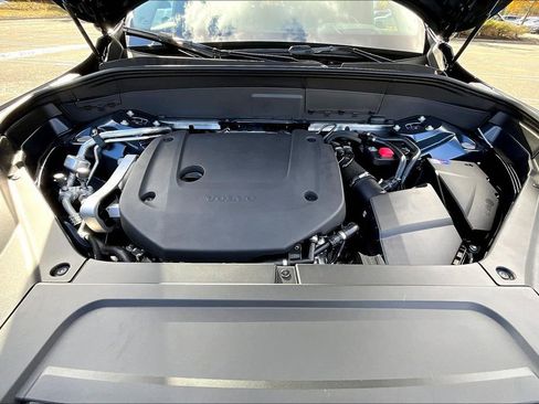 New 2026 Volvo XC90 B6 Ultra w/ Protection Package image 12