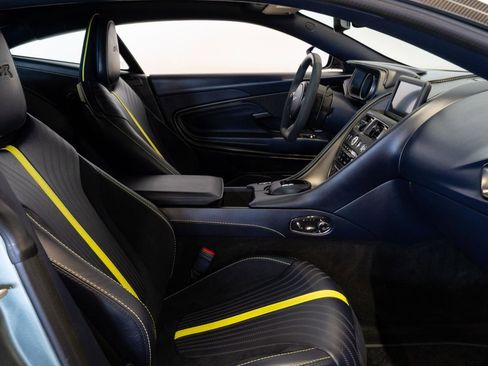 Used 2019 Aston Martin DB11 AMR image 9