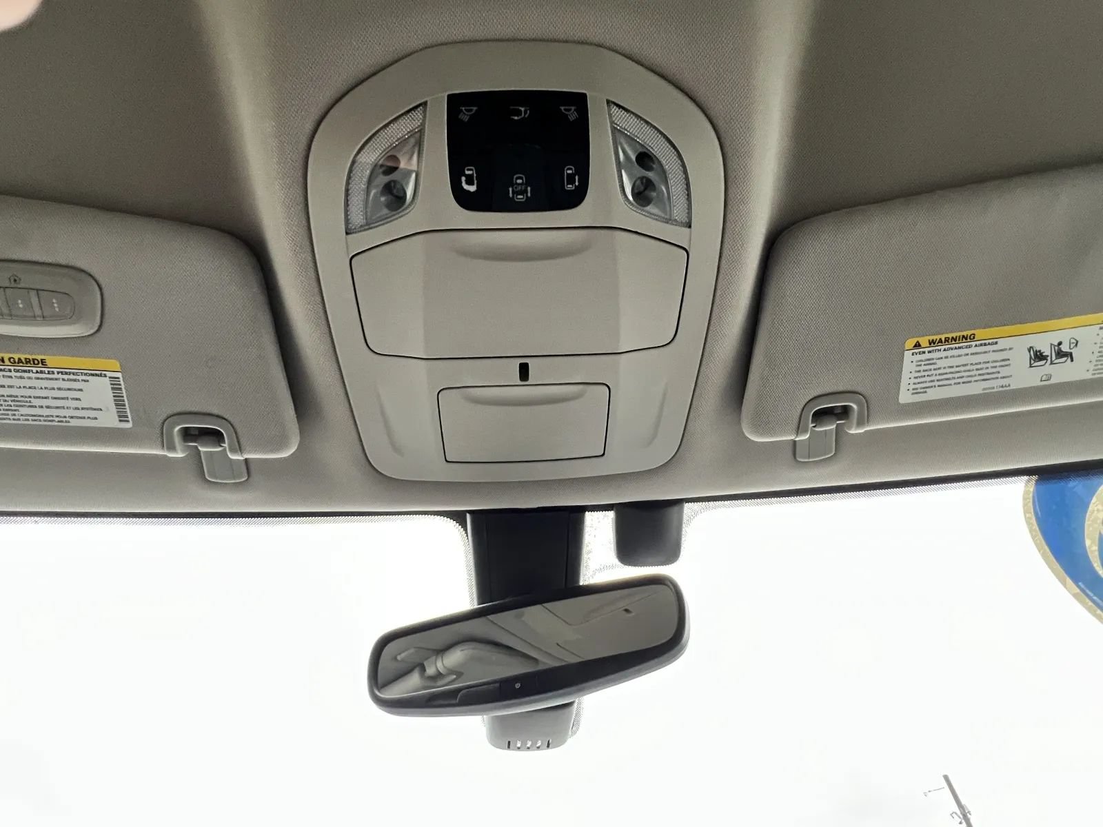 Used 2019 Chrysler Pacifica Touring-L FWD image 38