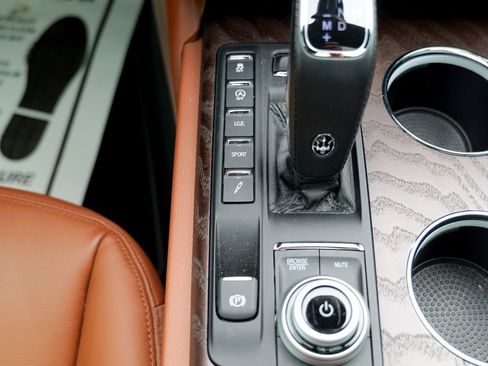 Certified 2023 Maserati Quattroporte Modena Q4 AWD/4WD image 53
