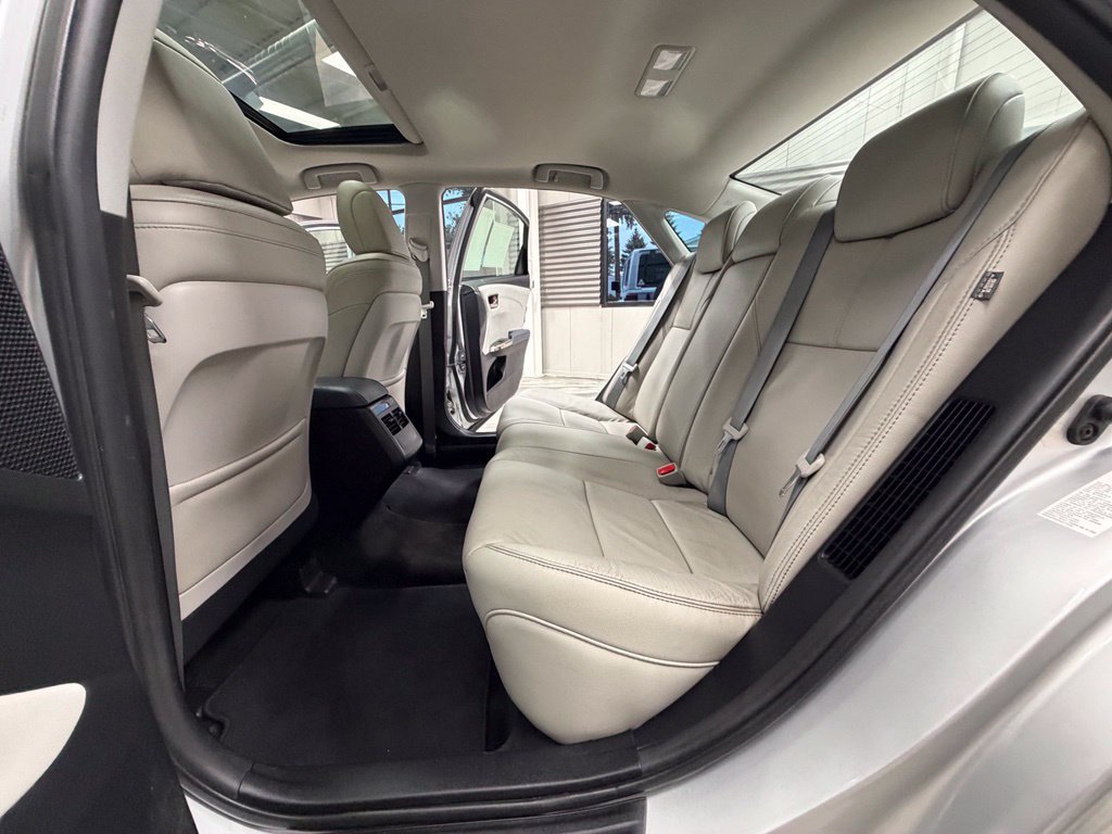 Used 2014 Toyota Avalon XLE Touring FWD image 55