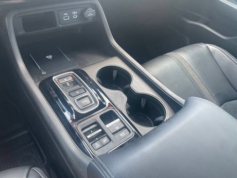 Used 2024 Honda Pilot EX-L image 18