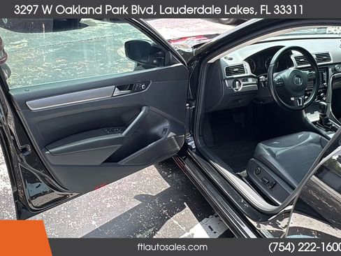 Used 2015 Volkswagen Passat TDI SE FWD image 18