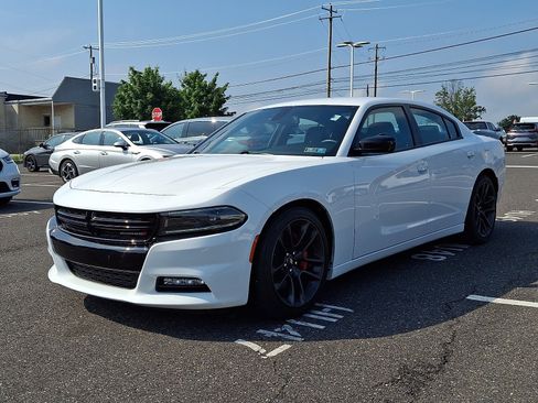 Used 2023 Dodge Charger SXT w/ Plus Group RWD image 3
