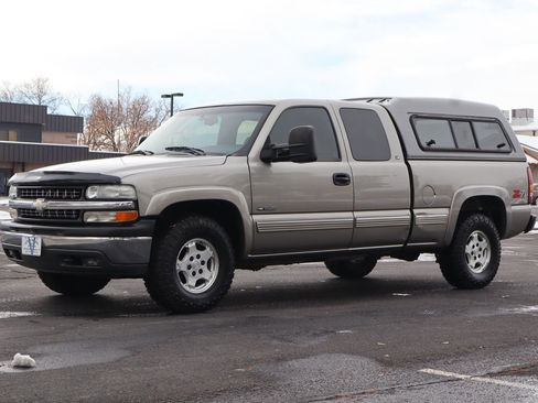 Used 2000 Chevrolet Silverado 1500 LS image 11