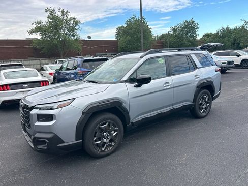 Used 2026 Subaru Outback Premium AWD/4WD image 9