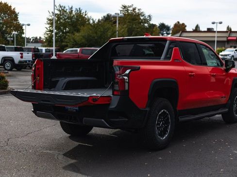 New 2026 Chevrolet Silverado EV Trail Boss w/ Premium Package image 28