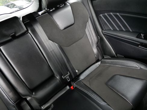 Used 2019 Ford Edge ST w/ Convenience Package AWD/4WD image 14