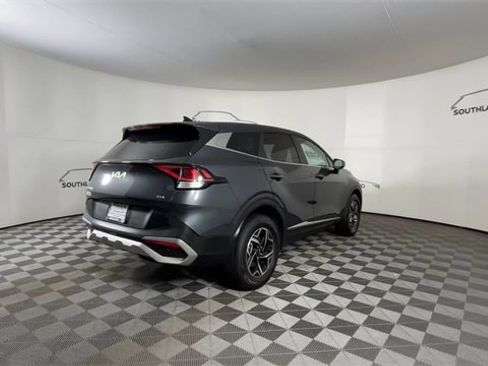 Certified 2023 Kia Sportage LX image 8