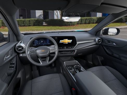 New 2026 Chevrolet Equinox LT FWD image 15