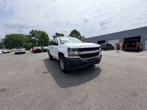 Used 2017 Chevrolet Silverado 1500 W/T w/ Trailering Package AWD/4WD image 9
