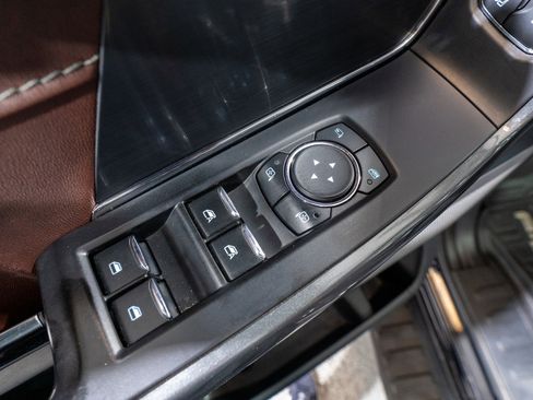 Used 2023 Ford F150 Lariat w/ Equipment Group 502A High image 18