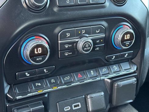 Used 2019 Chevrolet Silverado 1500 LT Trail Boss image 19