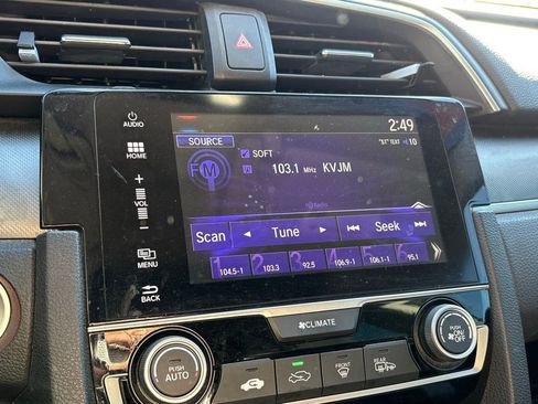 Used 2018 Honda Civic EX image 9