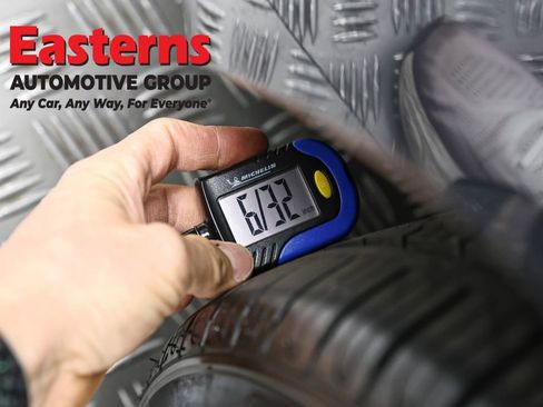 Used 2023 Tesla Model 3 Standard Range image 23