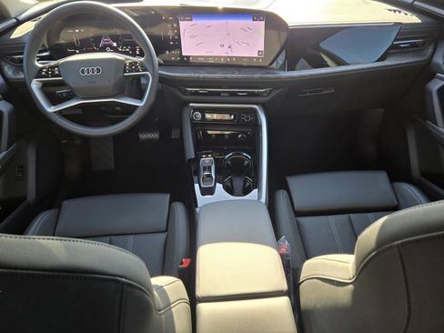 New 2025 Audi Q5 Premium Plus image 25