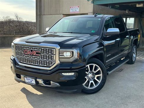 Used 2017 GMC Sierra 1500 Denali image 2