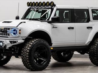 Used 2024 Ford Bronco Black Diamond video 1