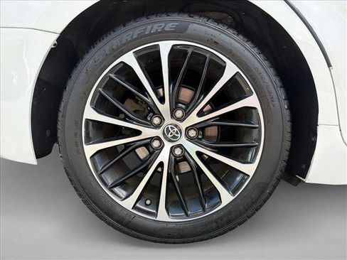 Used 2018 Toyota Camry SE FWD image 9