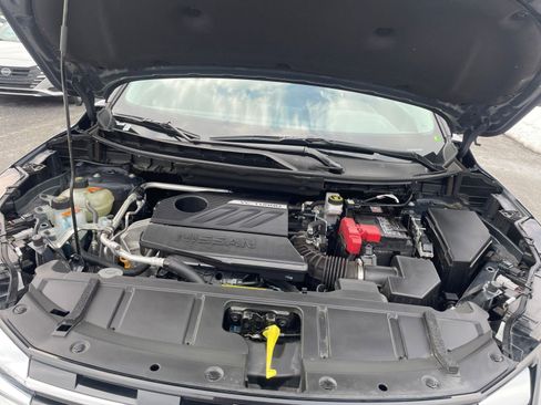 Used 2025 Nissan Rogue SV image 33