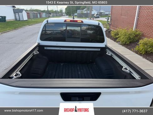 Used 2022 Nissan Frontier SV AWD/4WD image 4