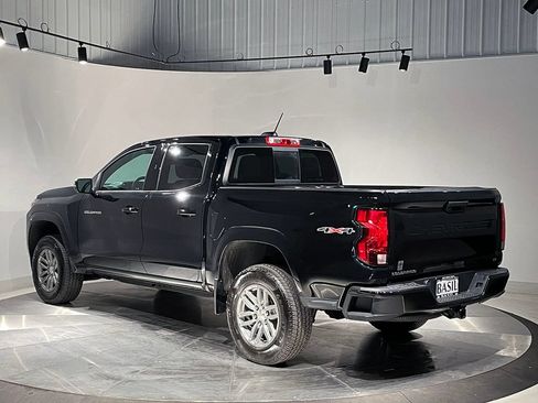 Used 2024 Chevrolet Colorado LT w/ LT Convenience Package II AWD/4WD image 13