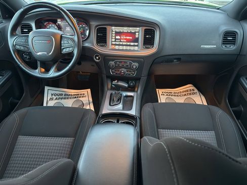 Used 2023 Dodge Charger SXT w/ Blacktop Package image 18